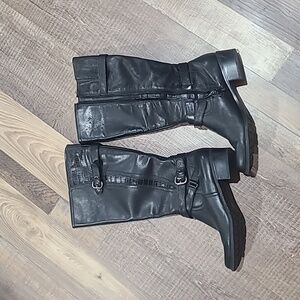 Liz and Company Leather Boots